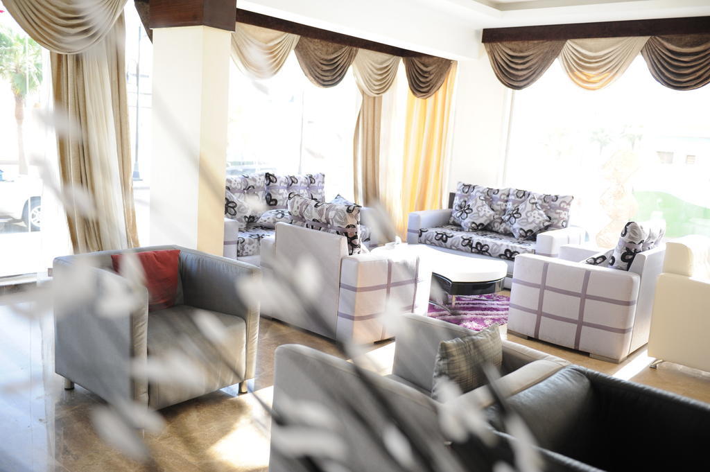Hotelier Suites Riyad Extérieur photo
